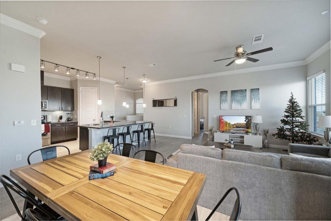 Luxury Townhomes - Evonify Stays Austin Eksteriør bilde