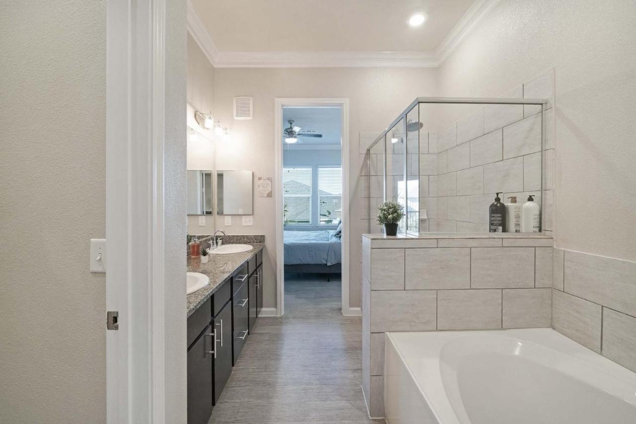 Luxury Townhomes - Evonify Stays Austin Eksteriør bilde