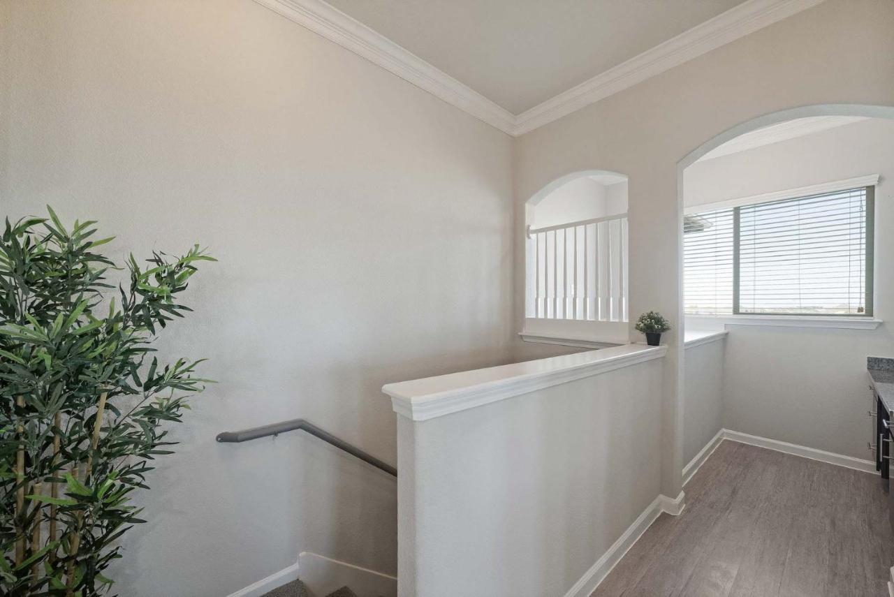 Luxury Townhomes - Evonify Stays Austin Eksteriør bilde