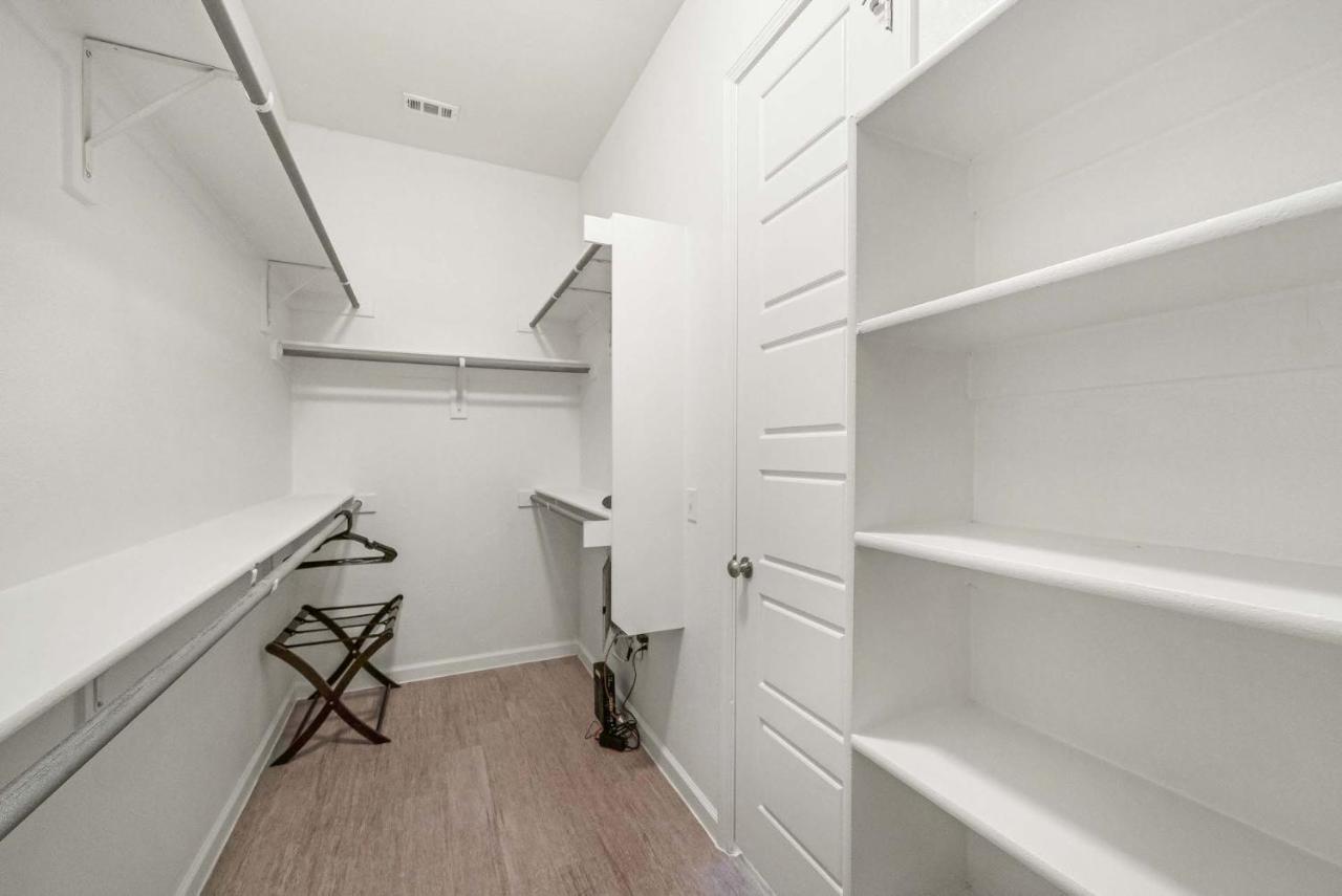 Luxury Townhomes - Evonify Stays Austin Eksteriør bilde