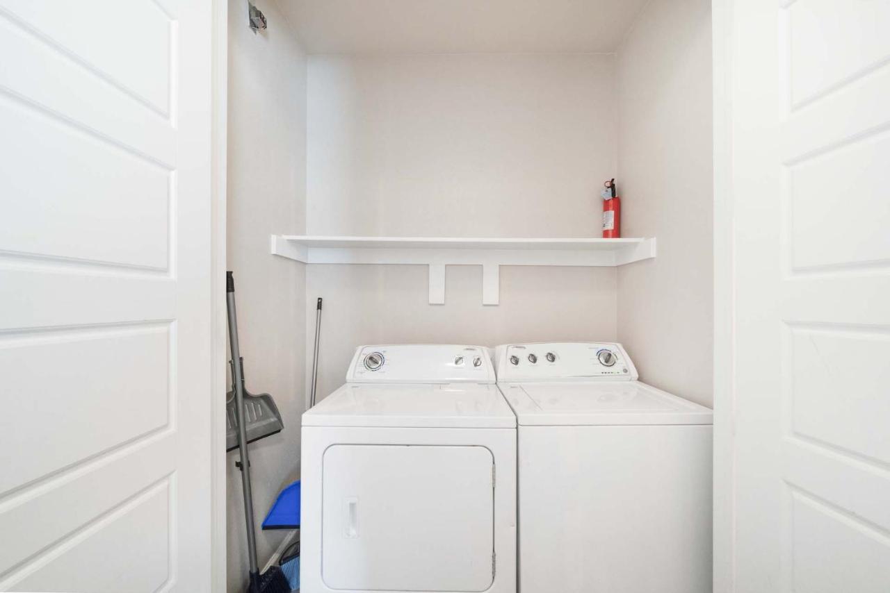 Luxury Townhomes - Evonify Stays Austin Eksteriør bilde